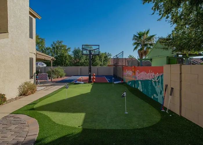 Holiday home Paradise Sportscourt Heated Pool Gameroom *