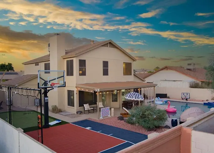 Paradise Sportscourt Heated Pool Gameroom Holiday home *