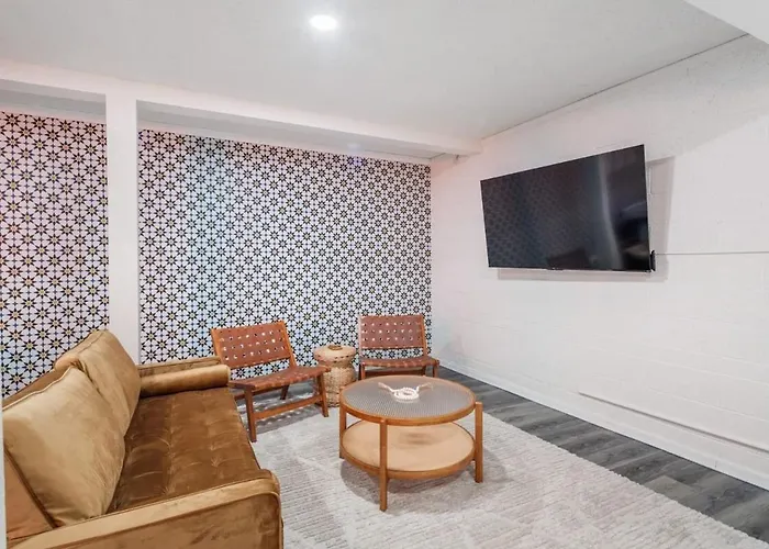 Paradise Sportscourt Heated Pool Gameroom