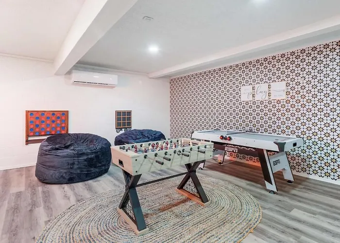 Paradise Sportscourt Heated Pool Gameroom Peoria